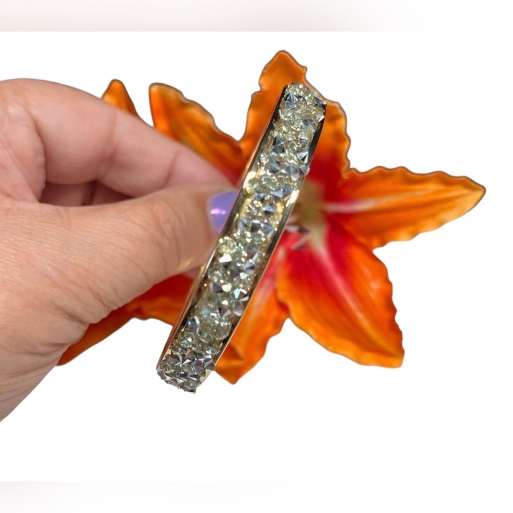 Vintage style hinged rough cut glass/rhinestone cuff bangle